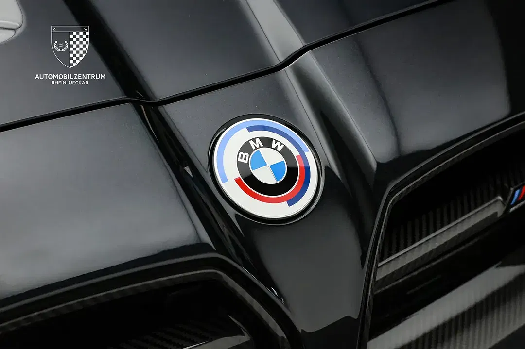 BMW M4 - Thumbnail 11