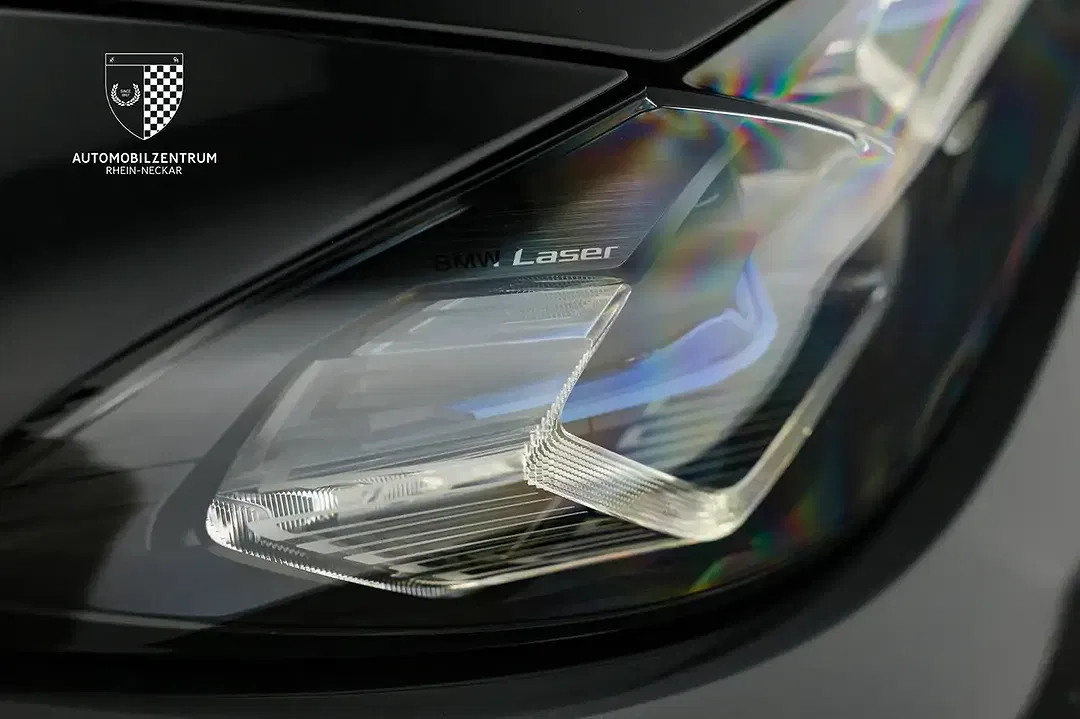 BMW M4 - Thumbnail 13