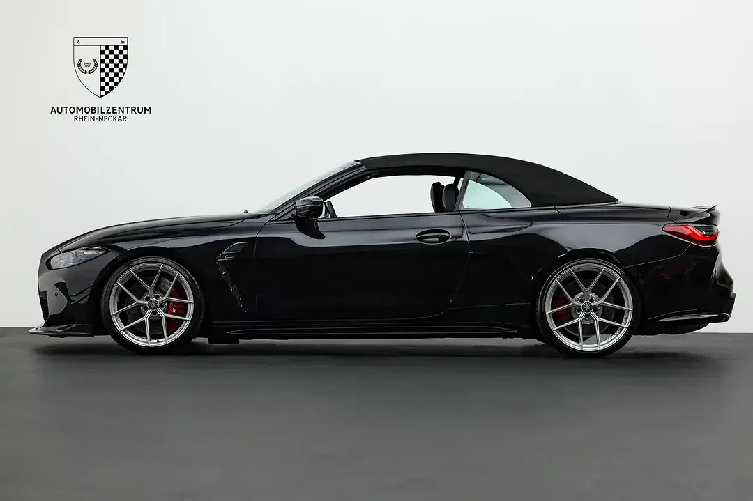 BMW M4 - Thumbnail 4