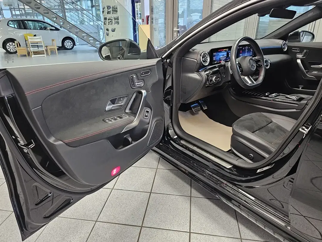 Mercedes-Benz CLA 250 - Thumbnail 46