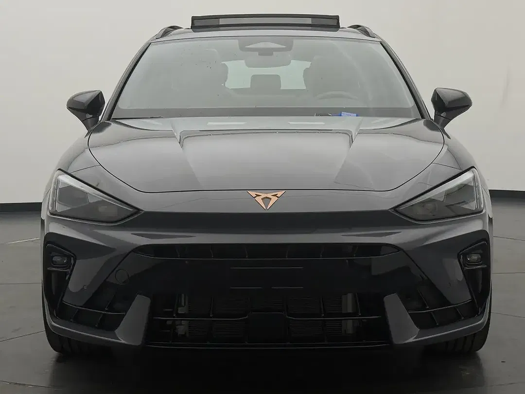 CUPRA Leon - Thumbnail 3