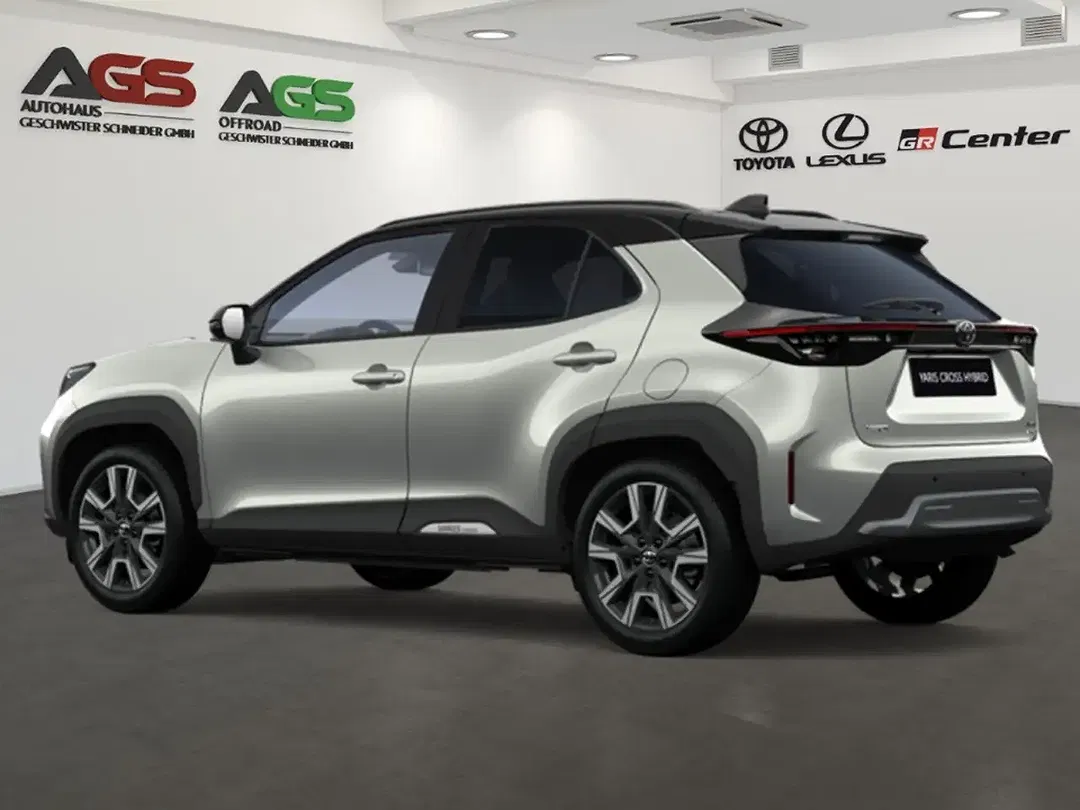 Toyota Yaris Cross - Thumbnail 3