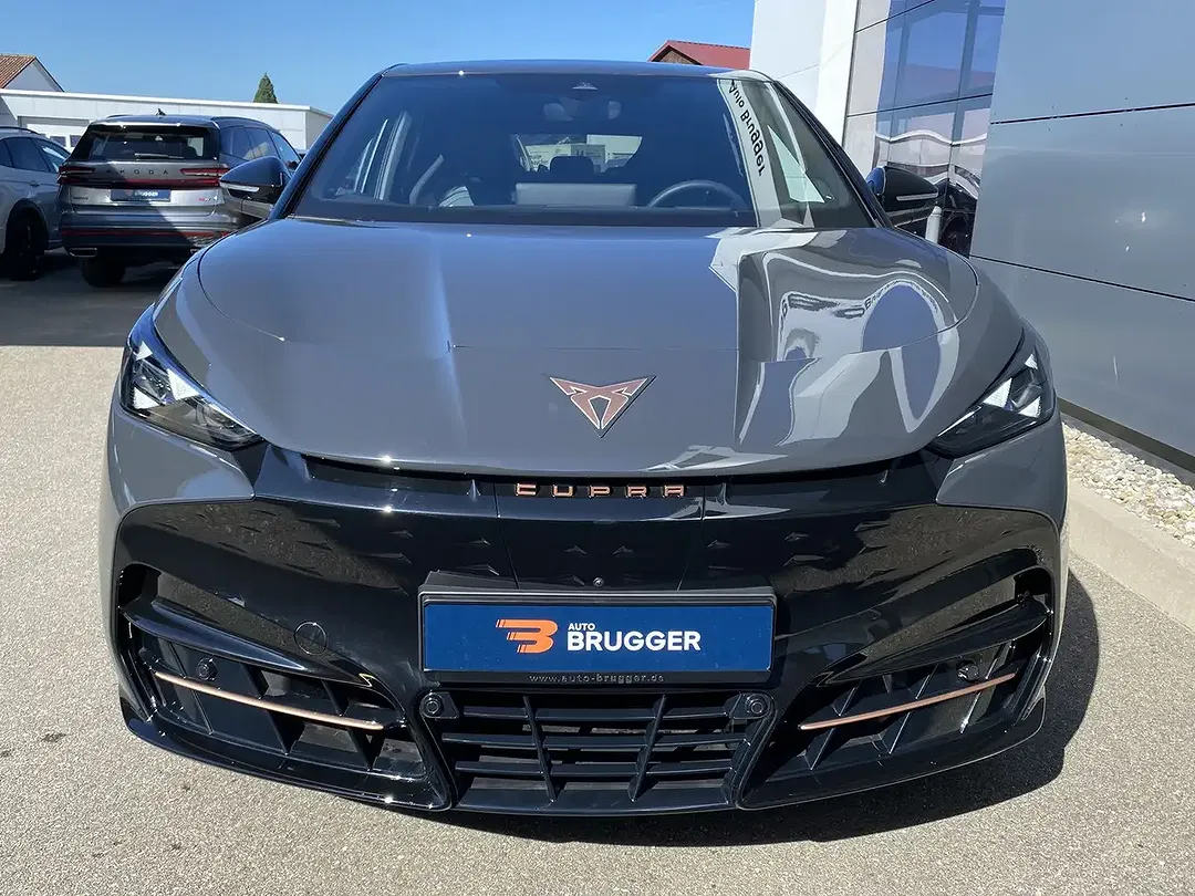CUPRA Tavascan - Thumbnail 3