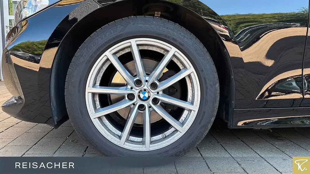 BMW 320 - Thumbnail 3