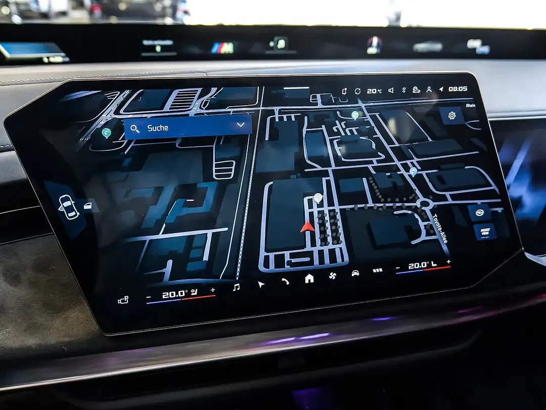 BMW i7 - Thumbnail 7