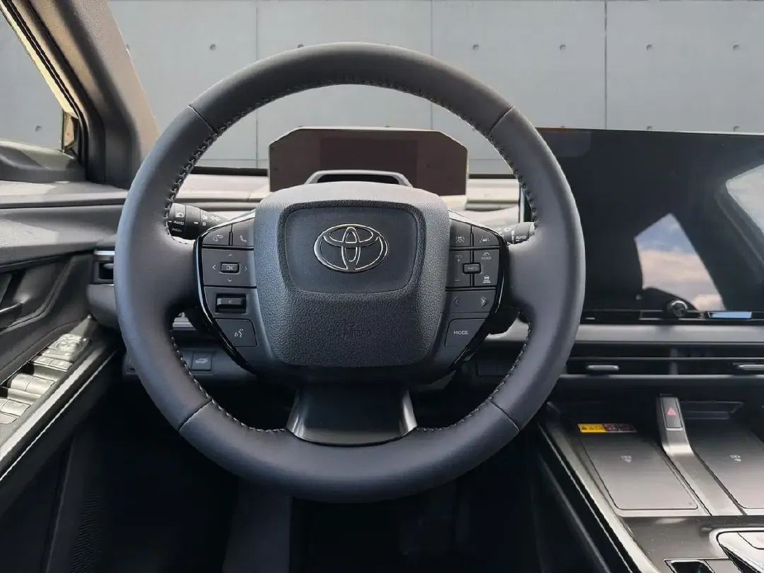 Toyota C-HR - Thumbnail 12