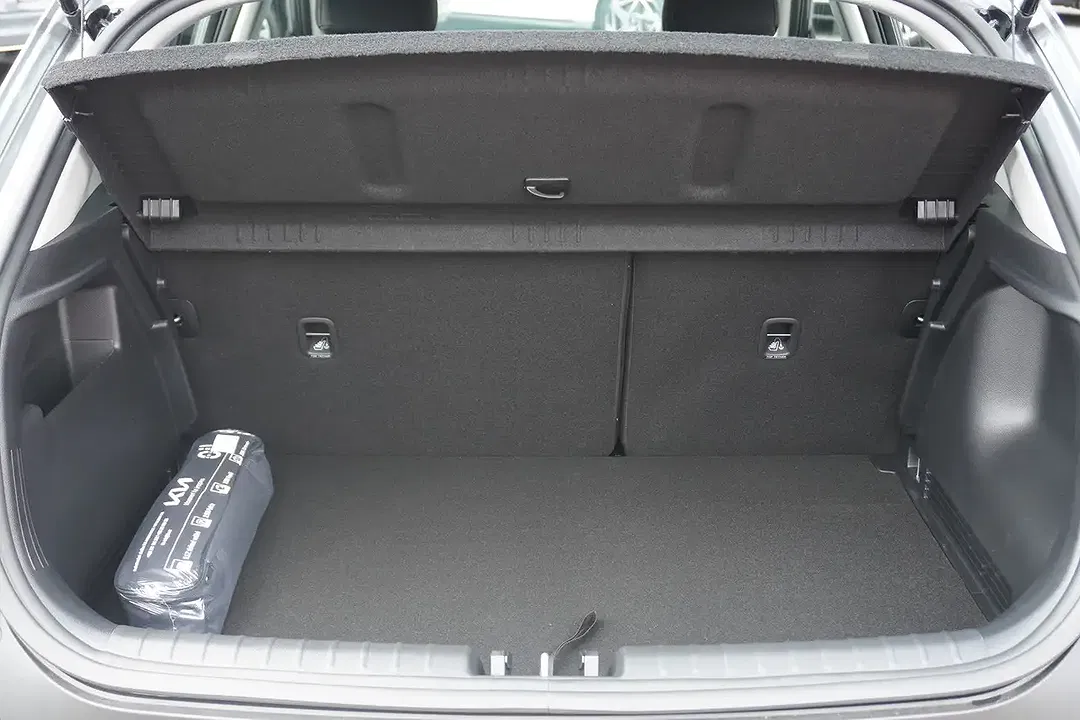 Kia Stonic - Thumbnail 6