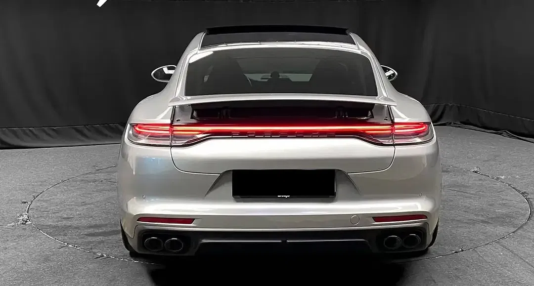 Porsche Panamera - Thumbnail 5