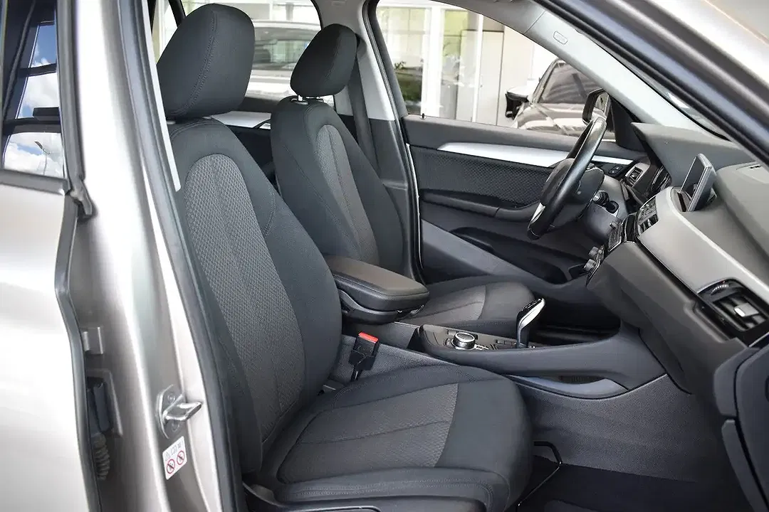 BMW X1 - Thumbnail 5