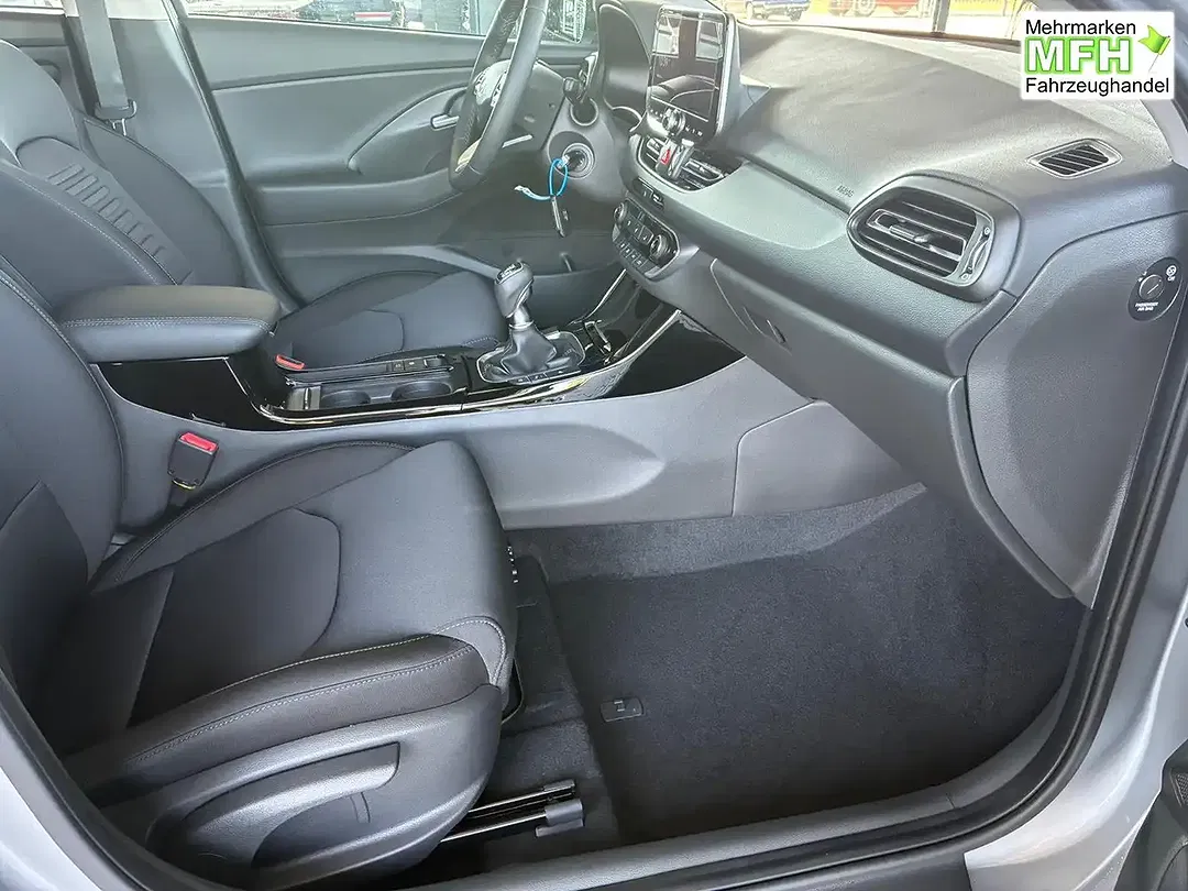 Hyundai i30 - Thumbnail 10