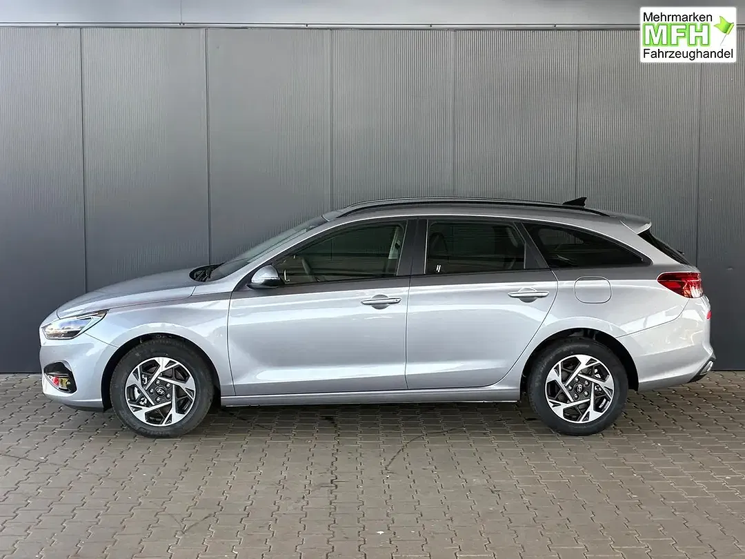 Hyundai i30 - Thumbnail 2