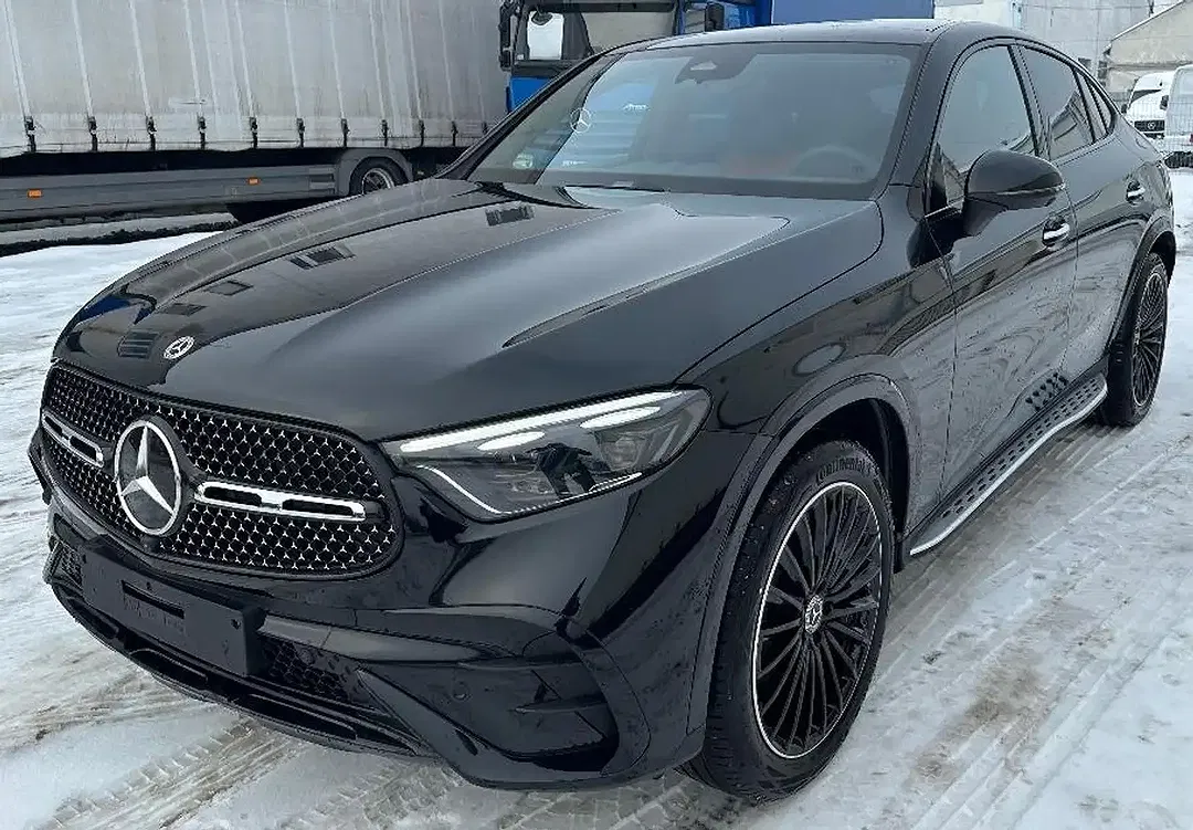 Mercedes-Benz GLC 300 - Thumbnail 6