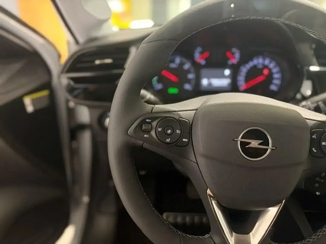 Opel Corsa - Thumbnail 7