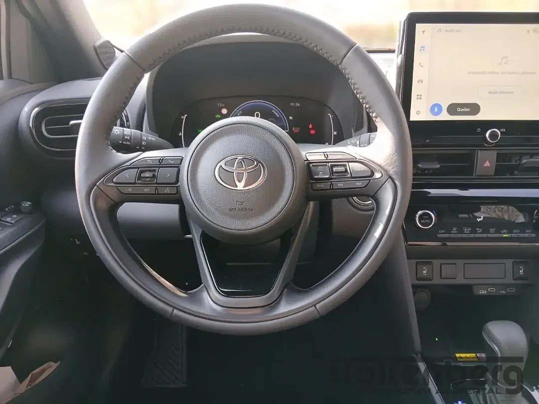Toyota Yaris Cross - Thumbnail 13