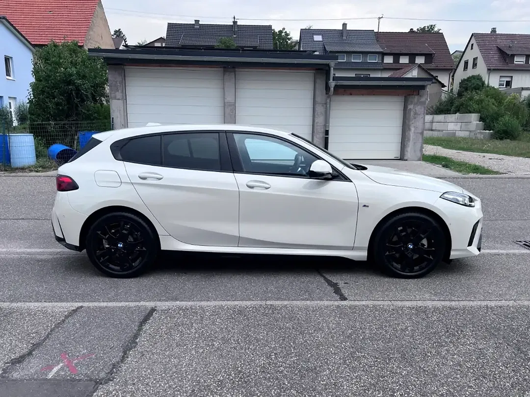 BMW 120 - Thumbnail 4