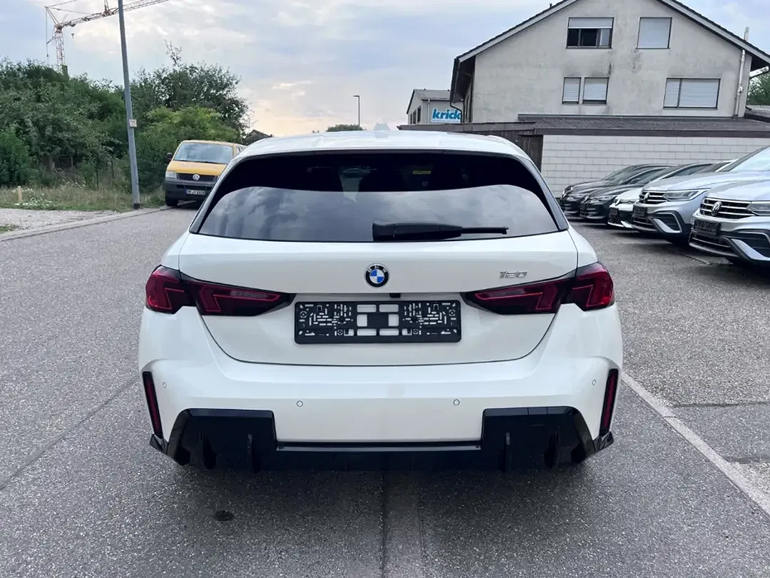 BMW 120 - Thumbnail 6
