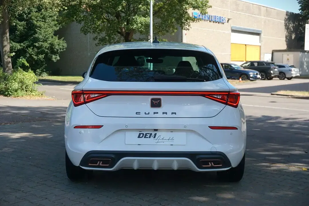 CUPRA Leon - Thumbnail 5