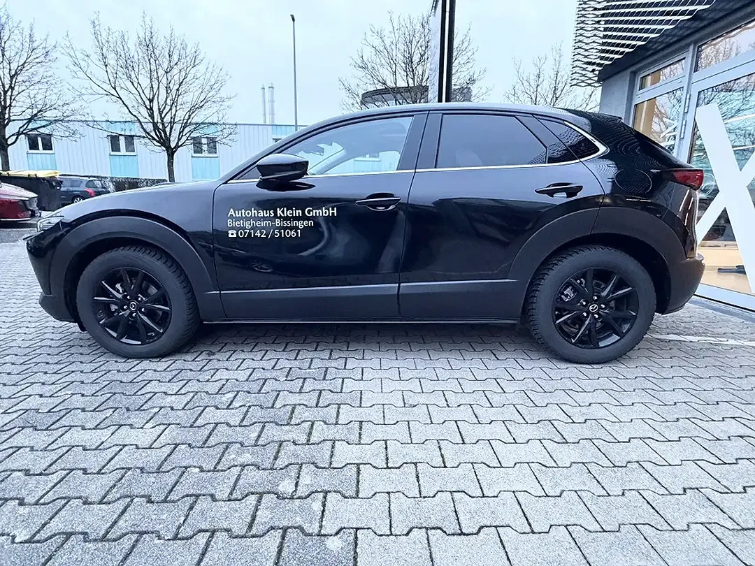 Mazda CX-30 - Thumbnail 3