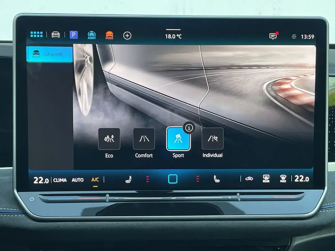 Volkswagen Passat - Thumbnail 19
