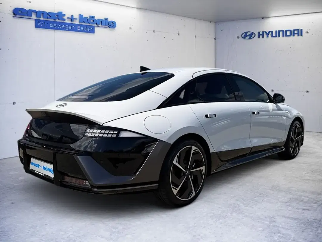 Hyundai IONIQ 6 - Thumbnail 4