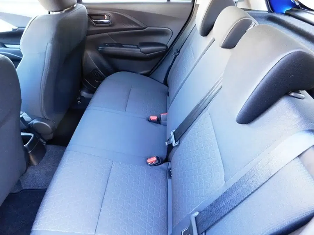 Suzuki Swift - Thumbnail 14