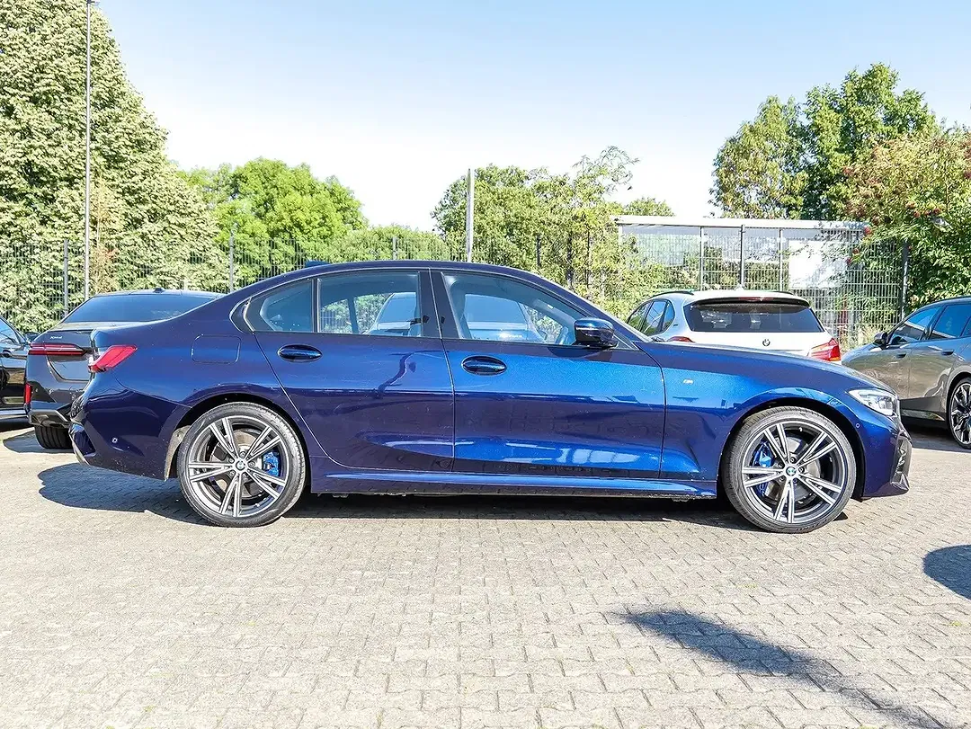BMW 330 - Thumbnail 10