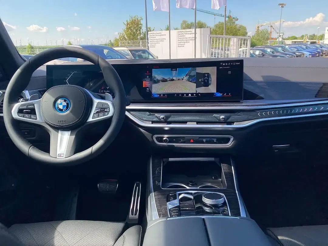 BMW X5 - Thumbnail 10
