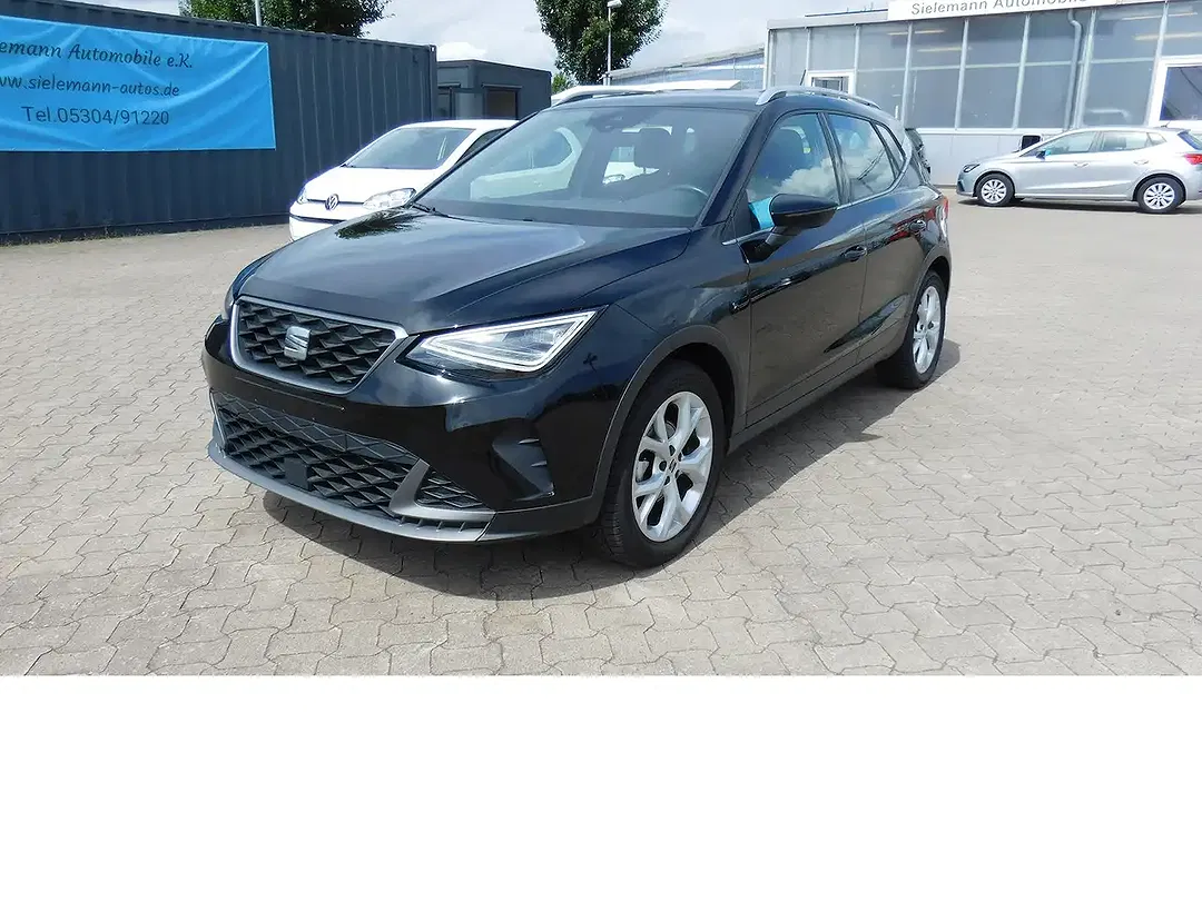 SEAT Arona - Thumbnail 5
