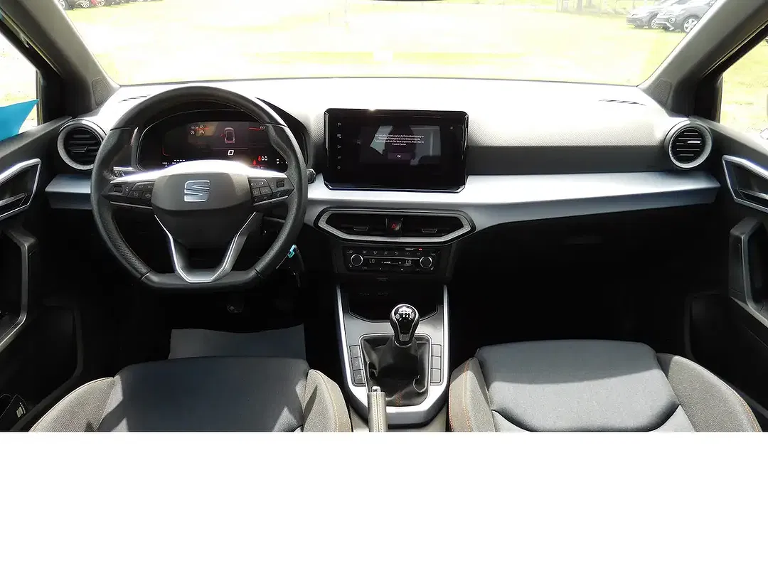 SEAT Arona - Thumbnail 8