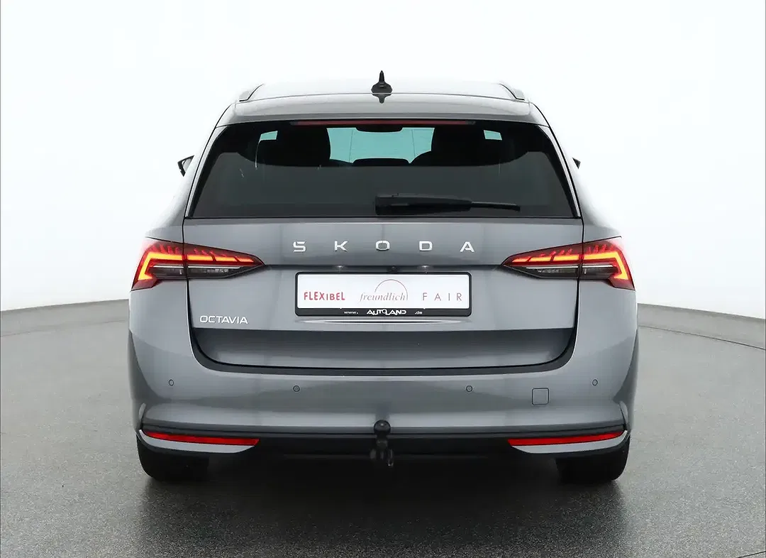 Skoda Octavia - Thumbnail 3
