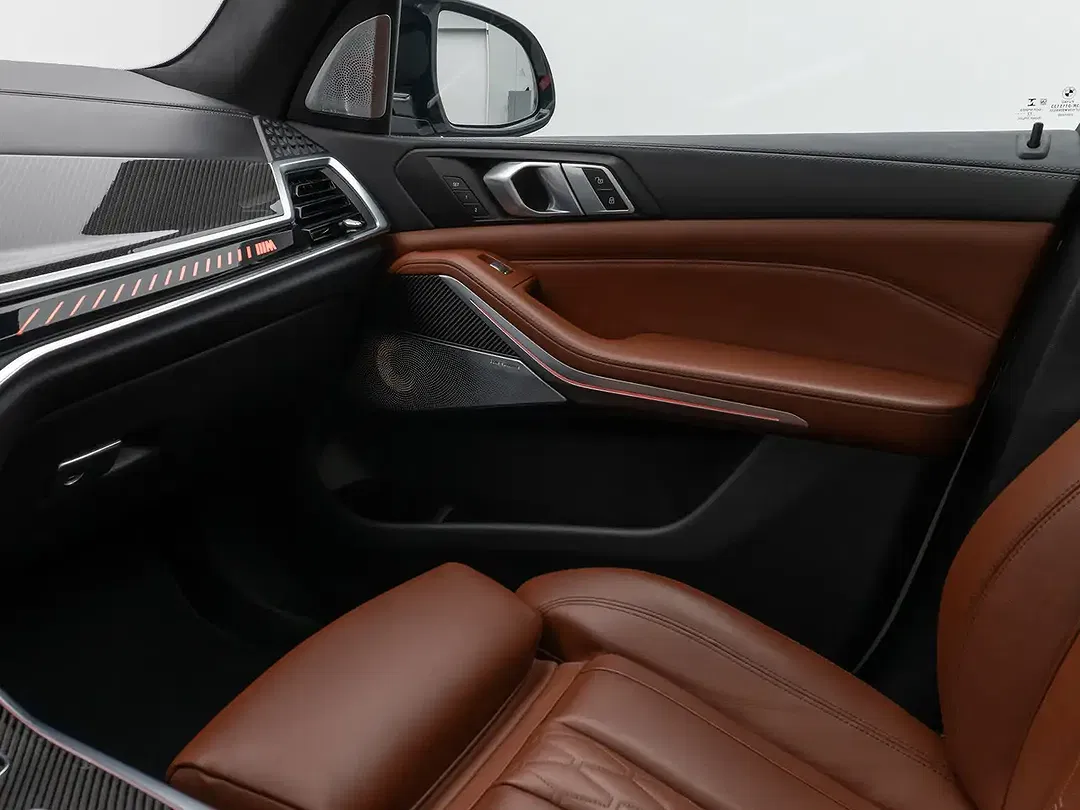 BMW X7 M - Thumbnail 34