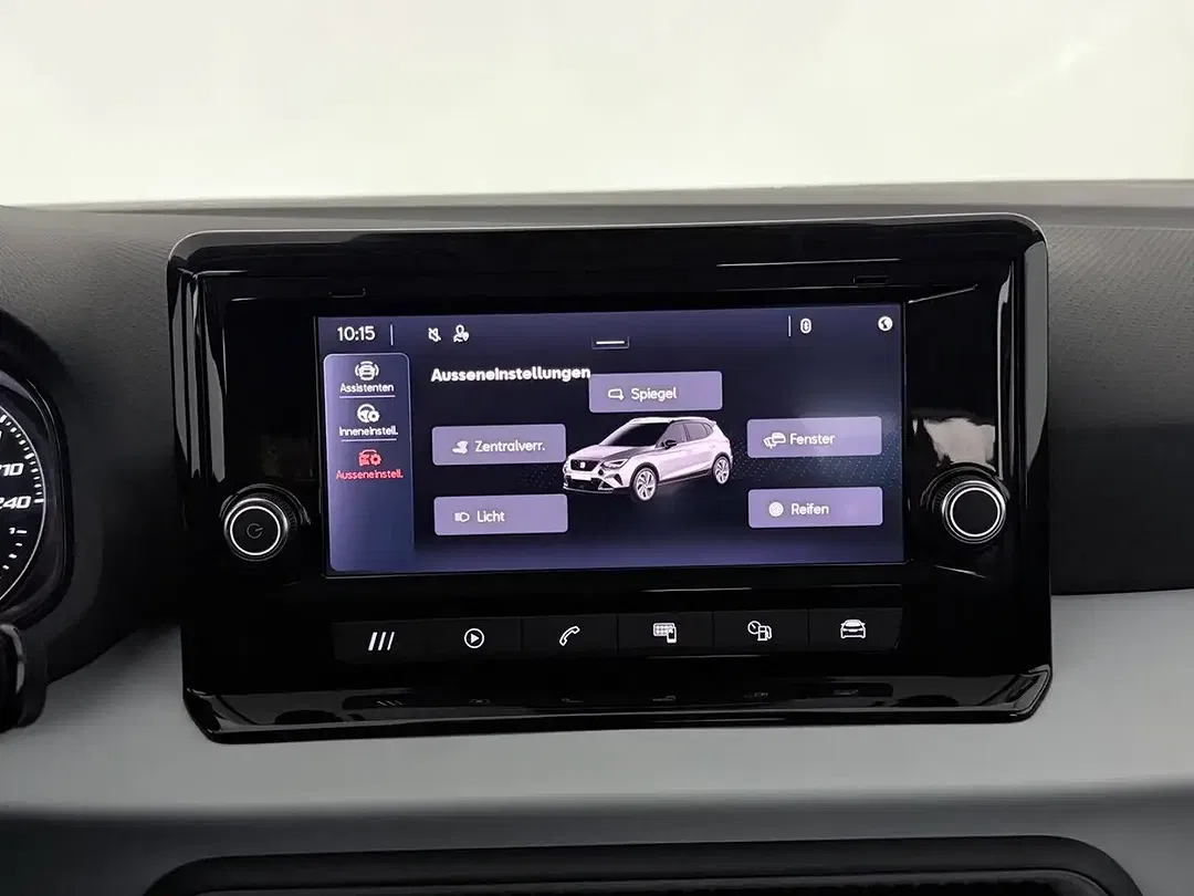 SEAT Arona - Thumbnail 4