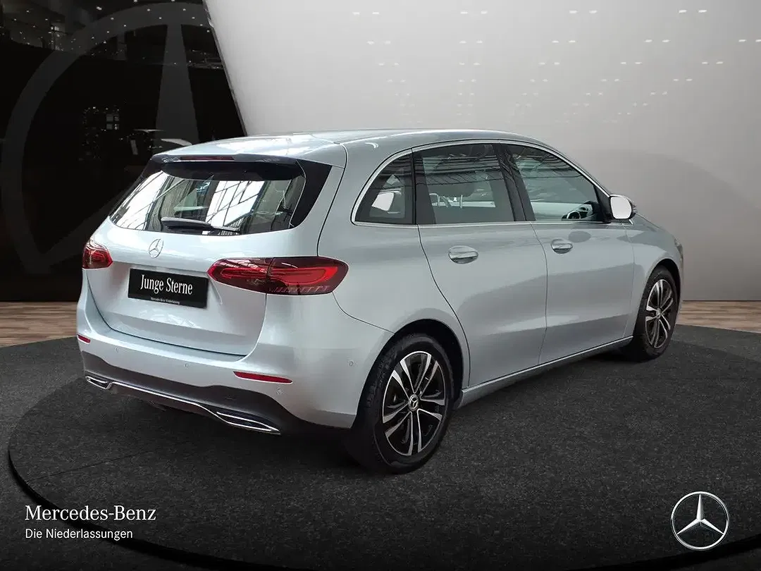 Mercedes-Benz B 180 - Thumbnail 7