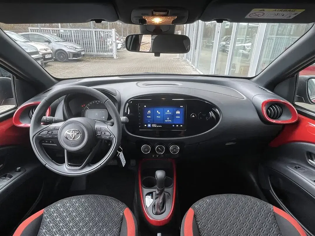 Toyota Aygo X - Thumbnail 9