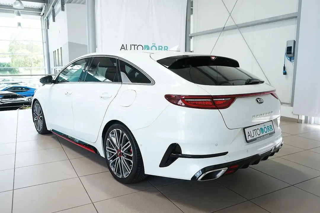 Kia ProCeed / pro_cee'd - Thumbnail 3