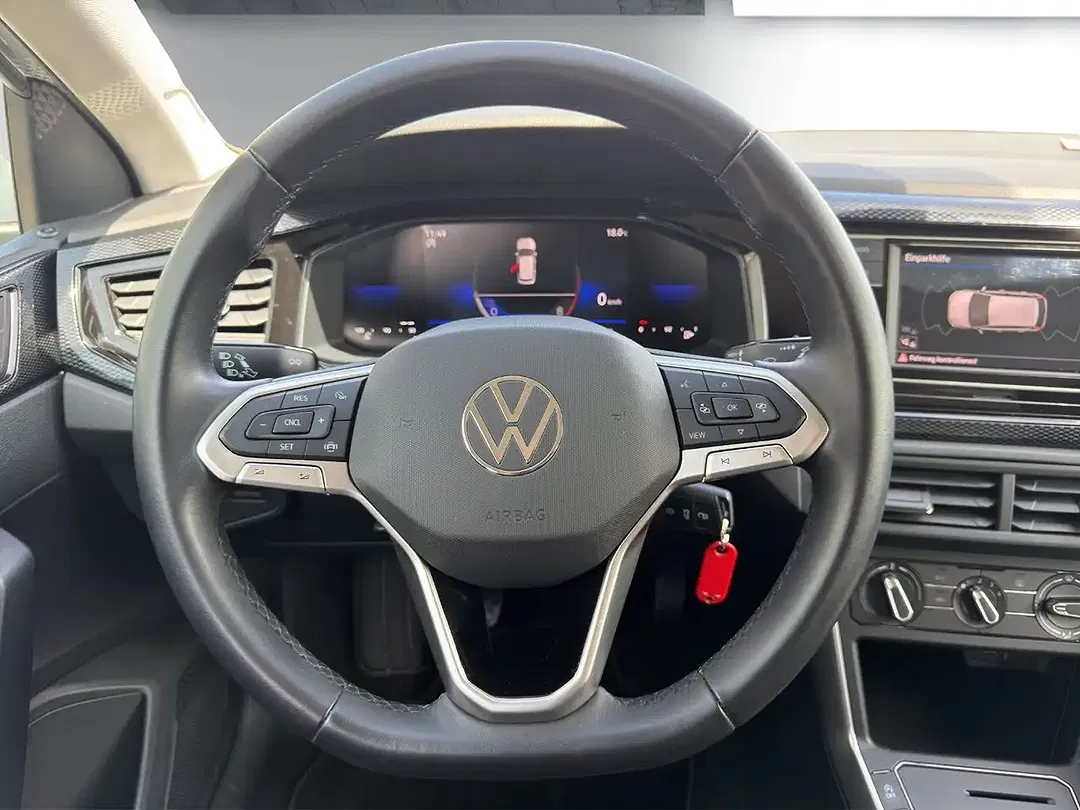 Volkswagen Polo - Thumbnail 8