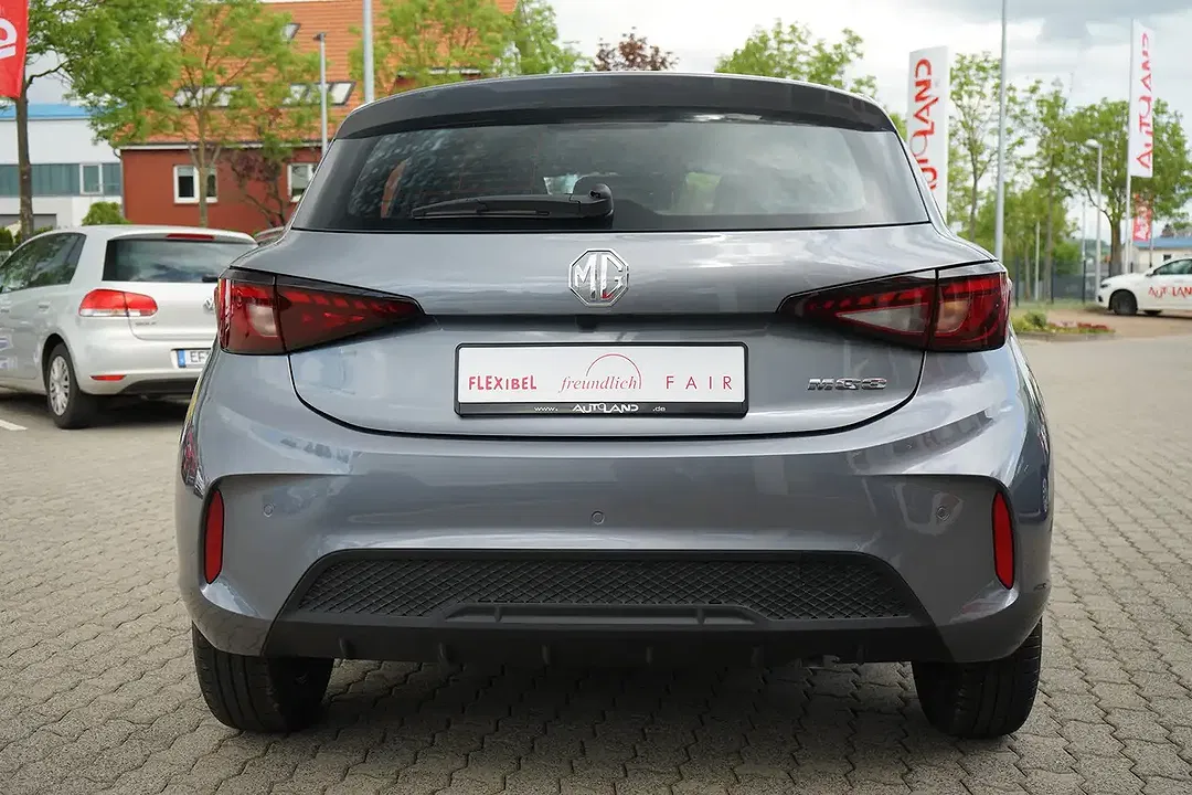 MG MG3 - Thumbnail 3