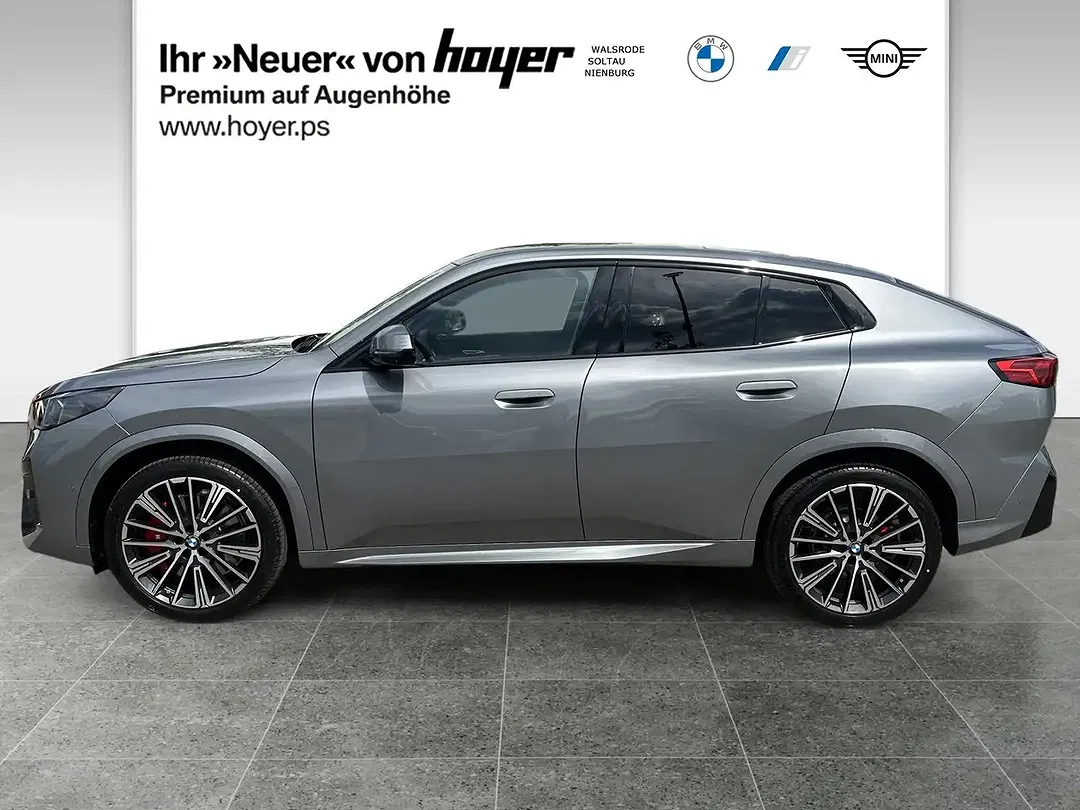 BMW X2 - Thumbnail 3