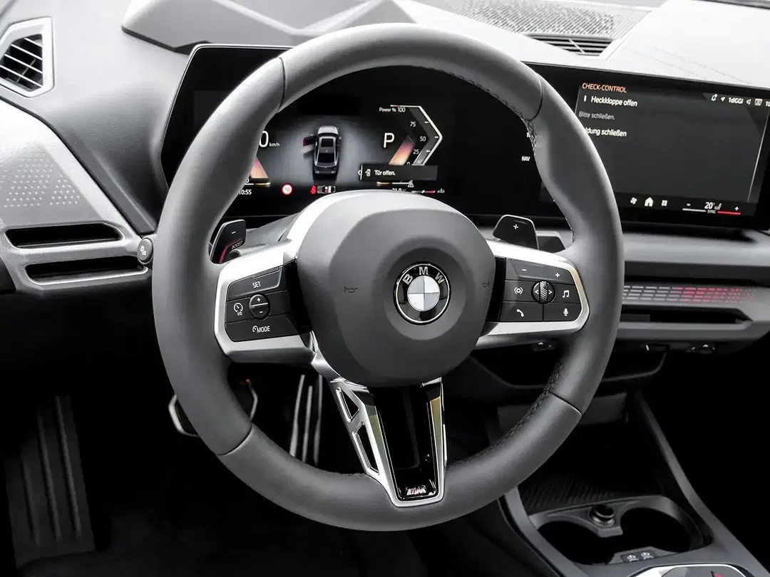 BMW 223 - Thumbnail 9