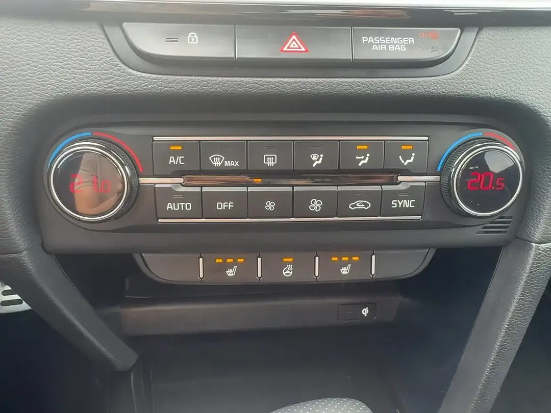 Kia Ceed SW / cee'd SW - Thumbnail 14