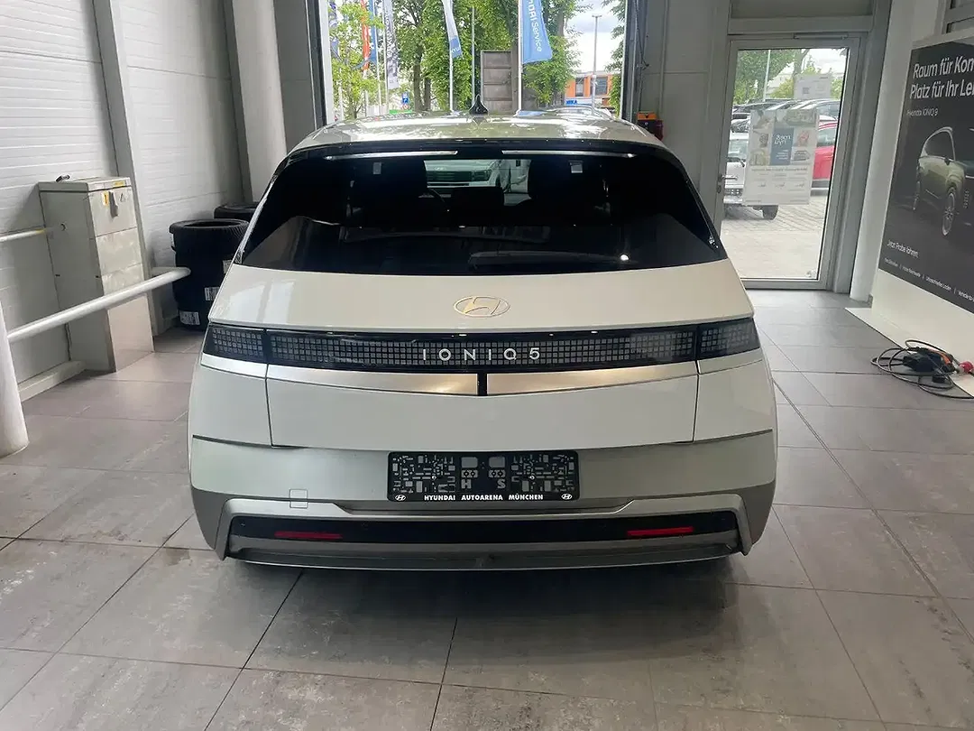 Hyundai IONIQ 5 - Thumbnail 6