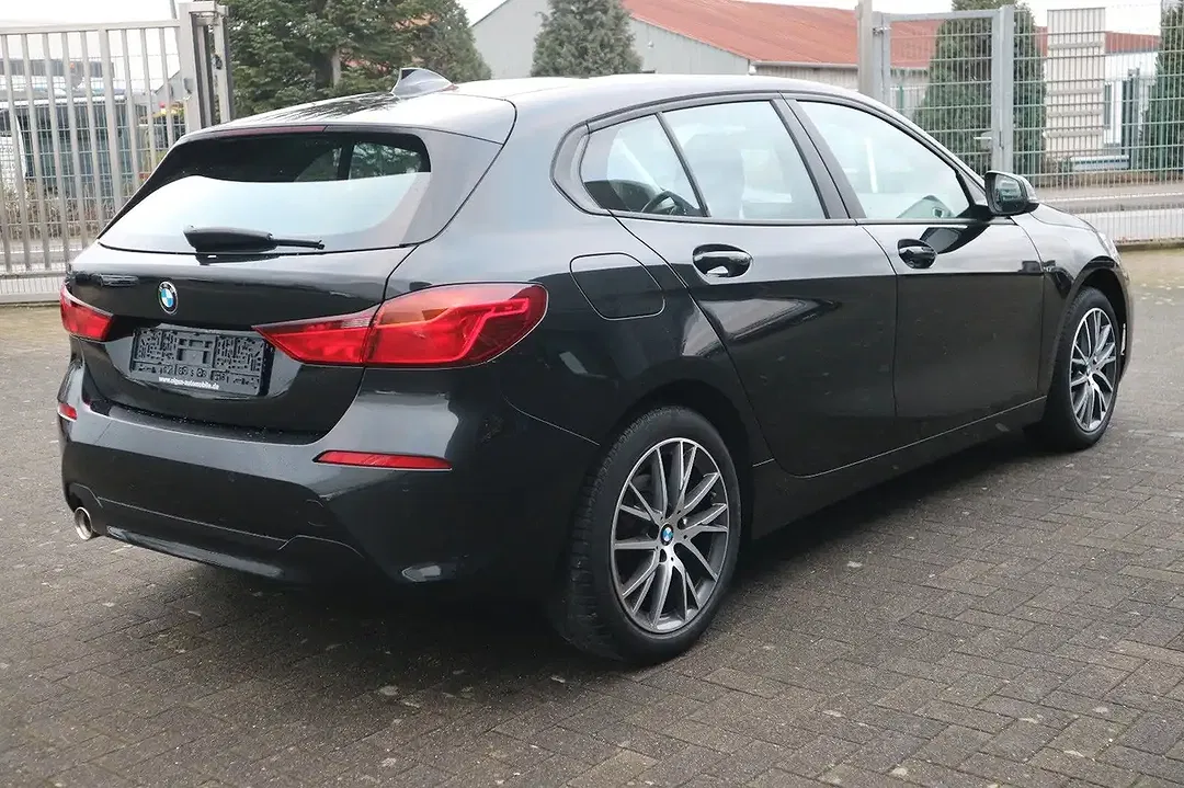 BMW 116 - Thumbnail 3