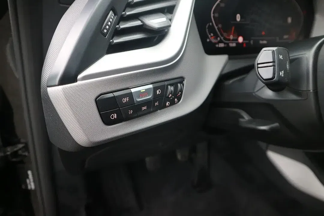 BMW 116 - Thumbnail 8