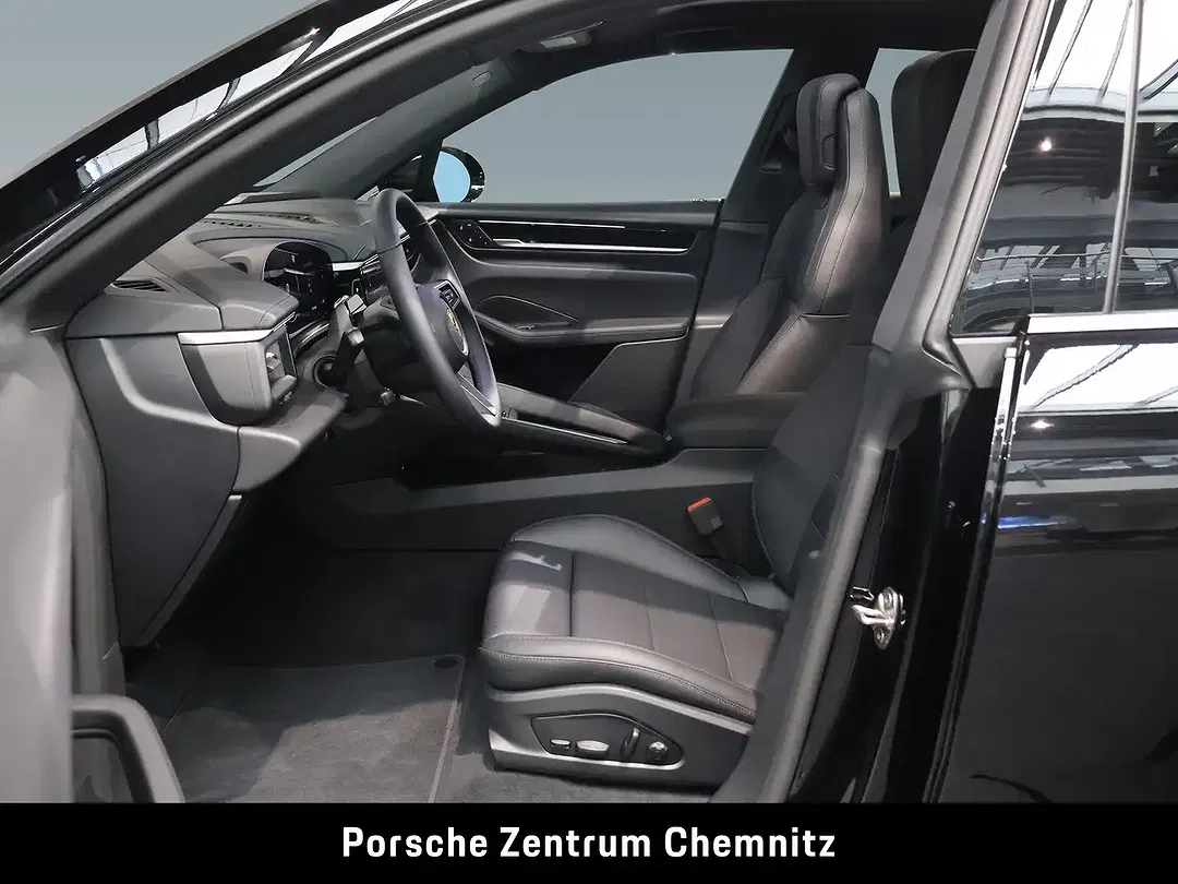 Porsche Macan - Thumbnail 12