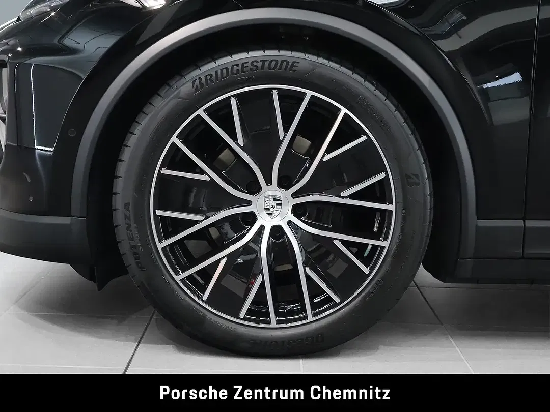 Porsche Macan - Thumbnail 6
