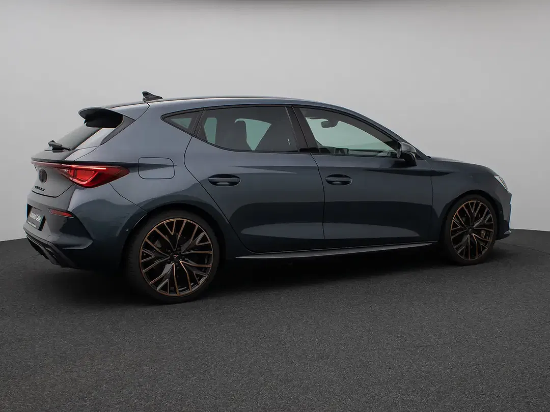 CUPRA Leon - Thumbnail 5
