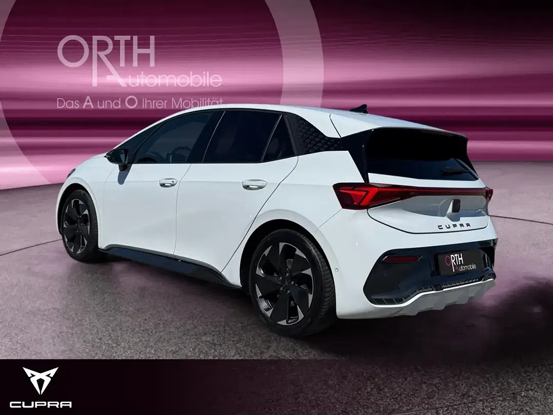 CUPRA Born - Thumbnail 3