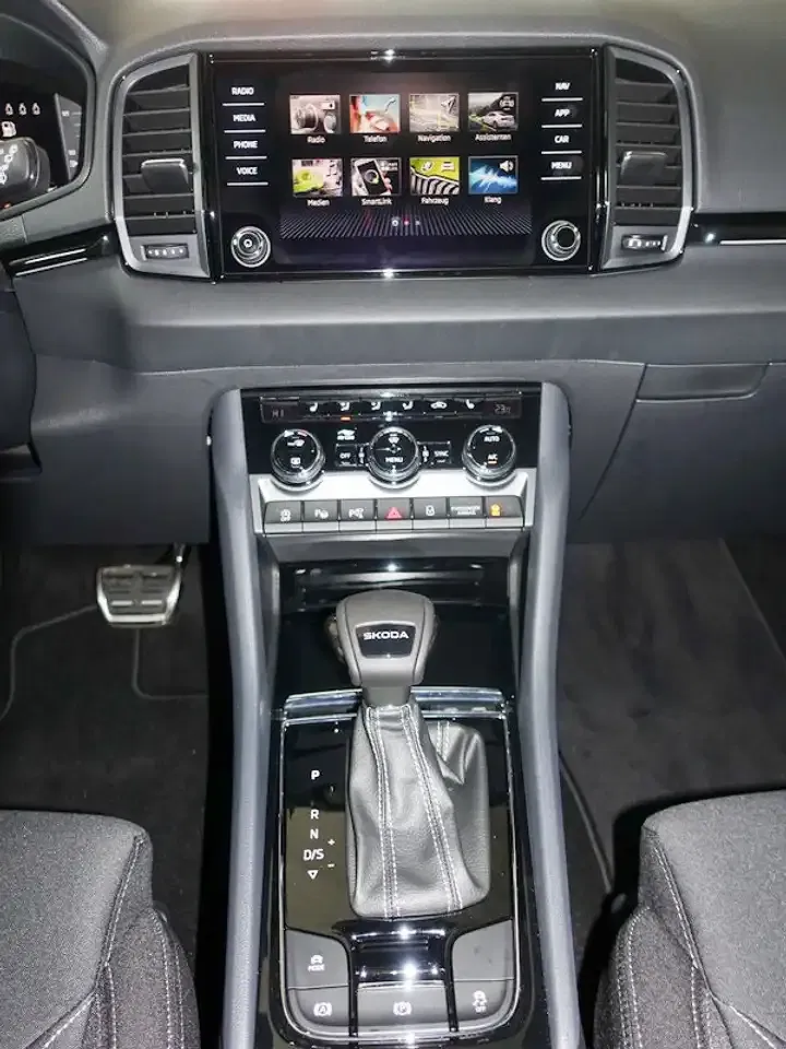 Skoda Karoq - Thumbnail 11