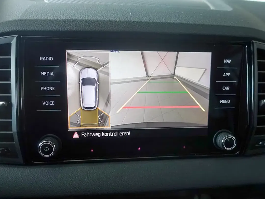 Skoda Karoq - Thumbnail 12