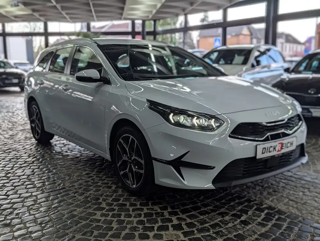 Kia Ceed SW / cee'd SW 1.5 Spirit - foto 1